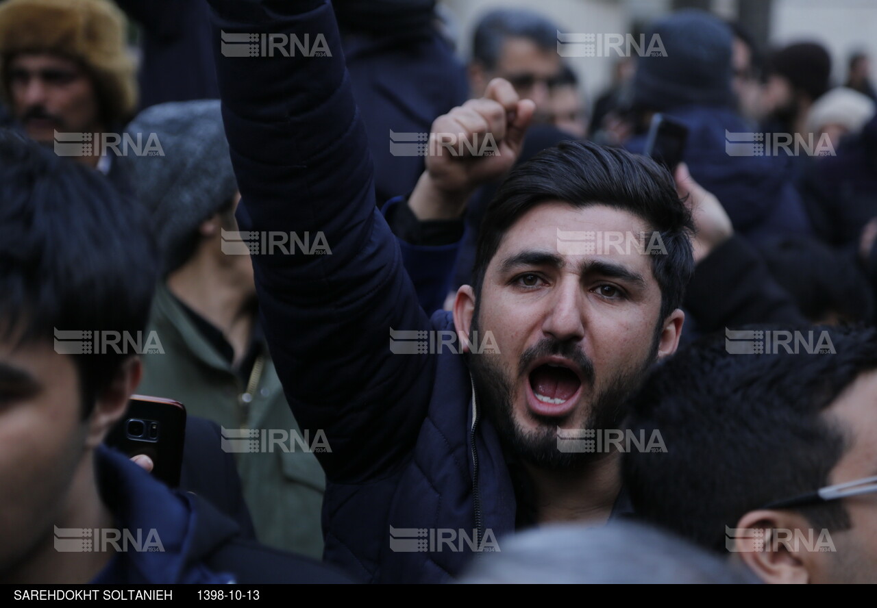 تجمع مردم تهران در محکومیت ترور سردار قاسم سلیمانی