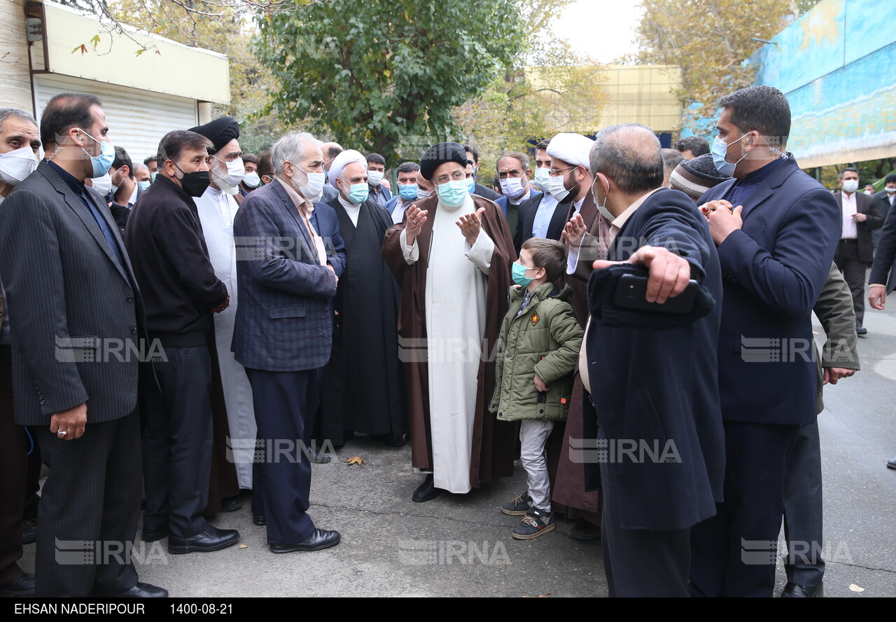 تشییع پیکر شهیده فاطمه اسدی در تهران