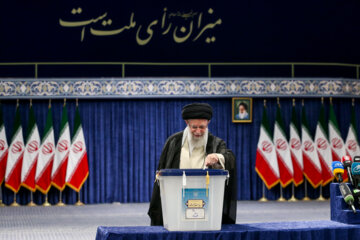 Supreme Leader Casts His Vote in Iran's 14th Presidential Election