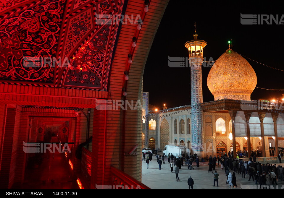 مراسم لاله گردانی شب شهادت احمد بن موسی (ع) در شیراز