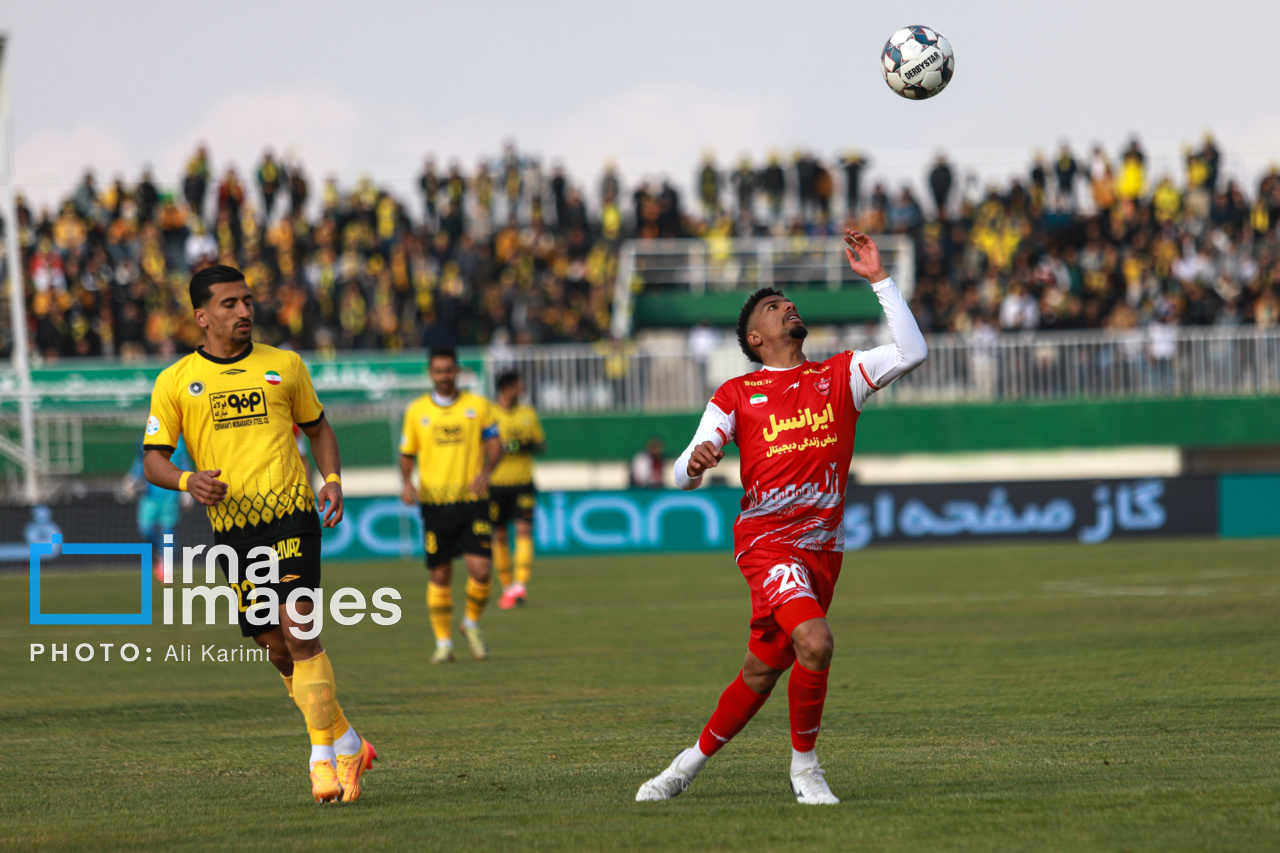 سوپرجام فوتبال - سپاهان و پرسپولیس