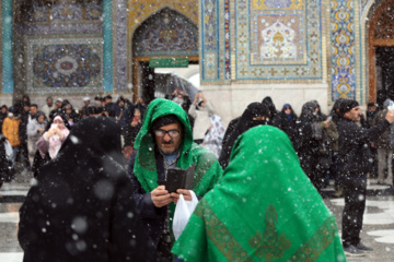 Chute de neiges à Mashhad dans le nord-est iranien 