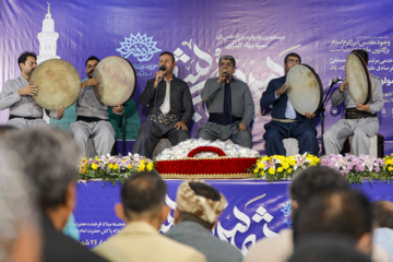 مراسم مولودی خوانی در مسجد جامع سنندج