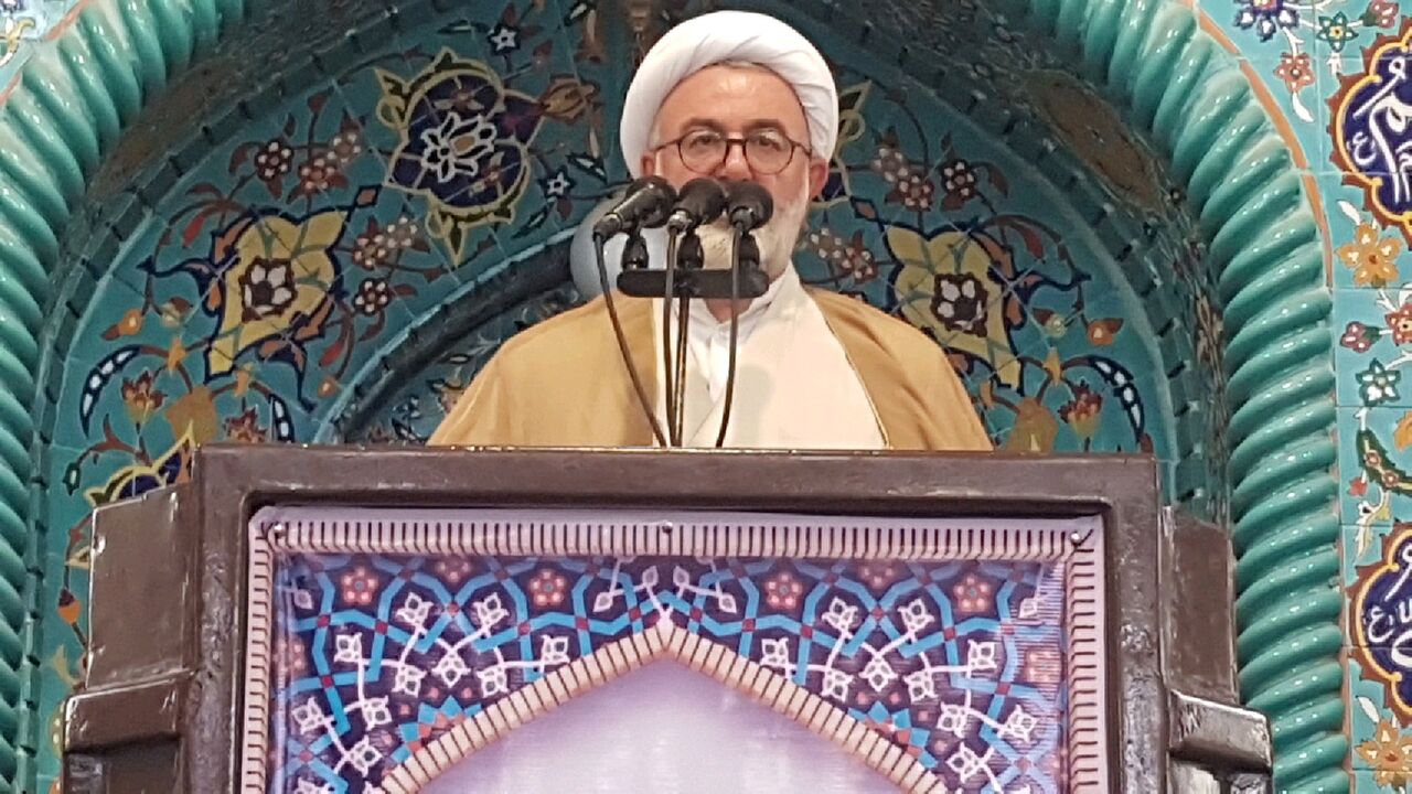 امام جمعه شاهرود: امام خمینی (ره) ملت ایران را عزتمند کرد