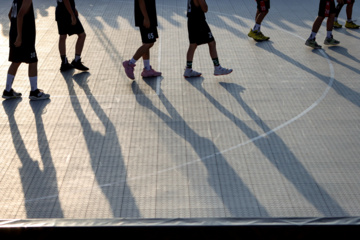 Competiciones callejeras de baloncesto y fútbol en Tabriz