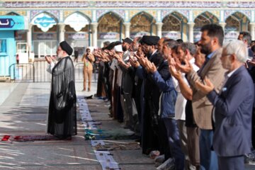 برگزاری نماز عید سعید فطر در مسجد مقدس جمکران