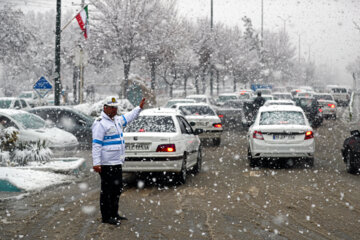 بارش برف در همدان