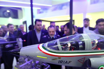 Iran : la 12ème Exposition internationale aérospatiale à Kish au sud