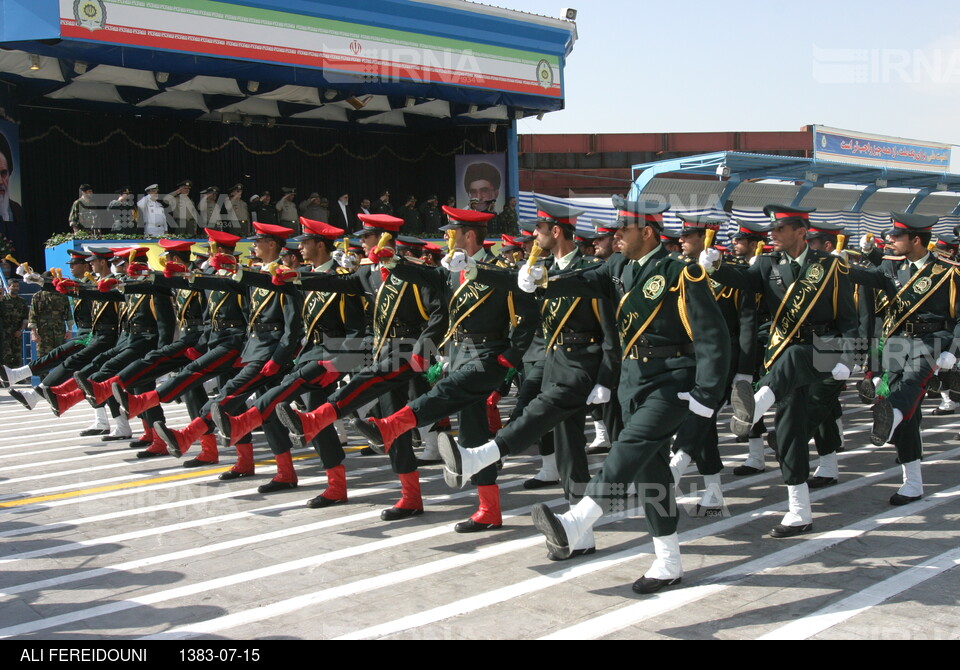 مراسم جشن فارغ التحصیلی و اعطای سردوشی دانشجویان دانشگاه علوم انتظامی