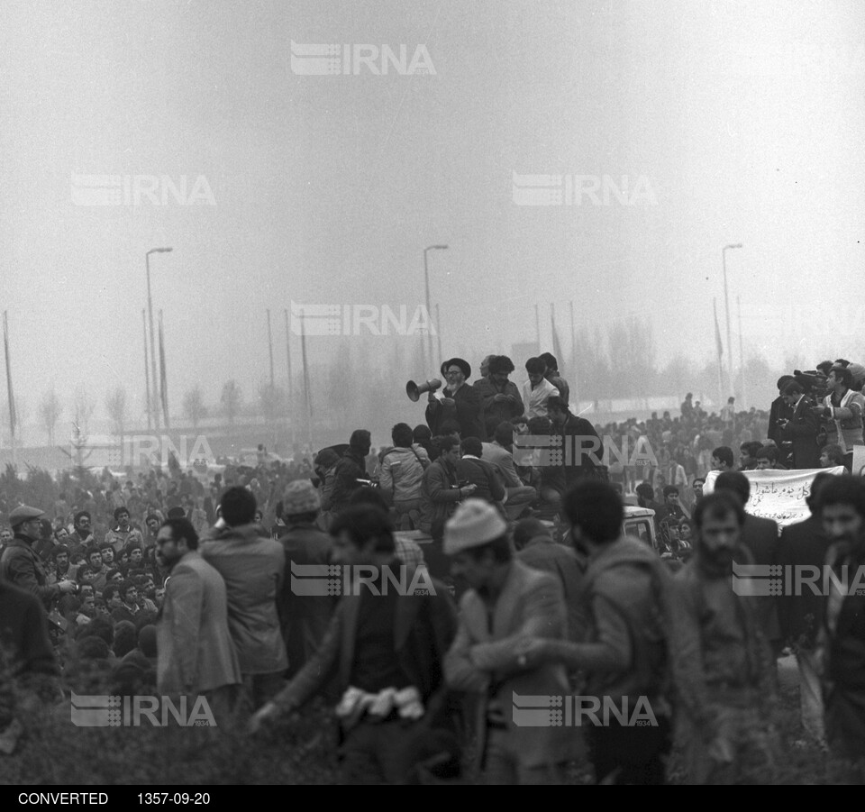 راهپیمایی مردم تهران در روز عاشورا سال 1357