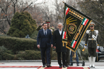 El presidente iraní recibe oficialmente al primer ministro de Irak