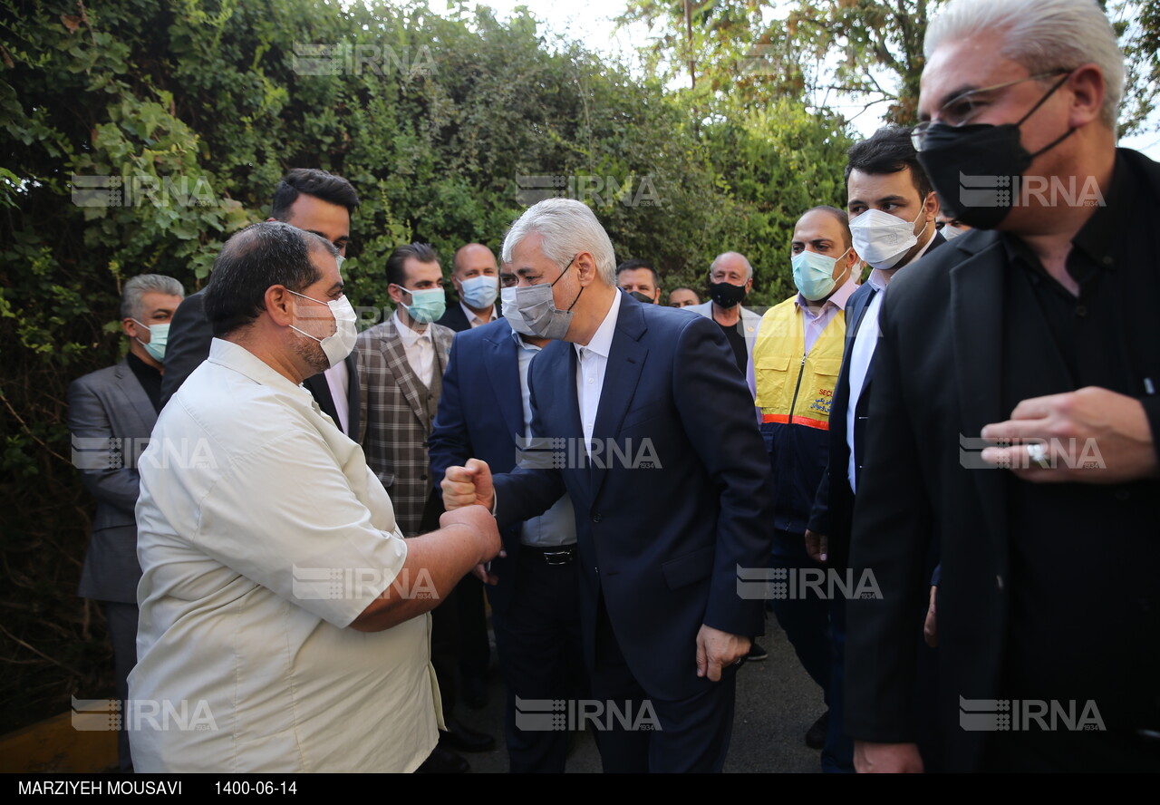 بازدید وزیر ورزش از مجموعه دوومیدانی آفتاب انقلاب