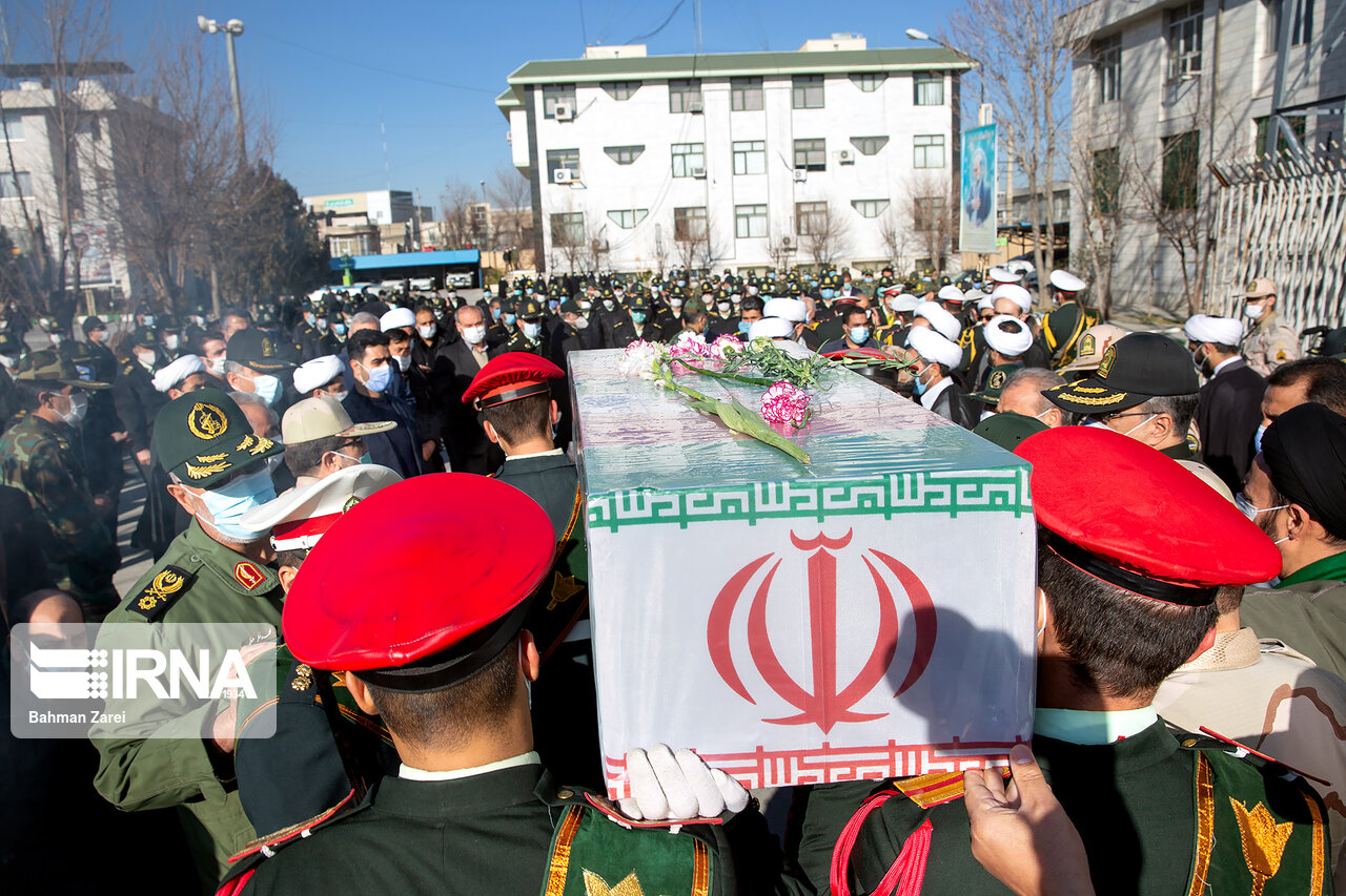 پیکر مطهر یک شهید گمنام در ستاد انتظامی کرمانشاه آرام گرفت