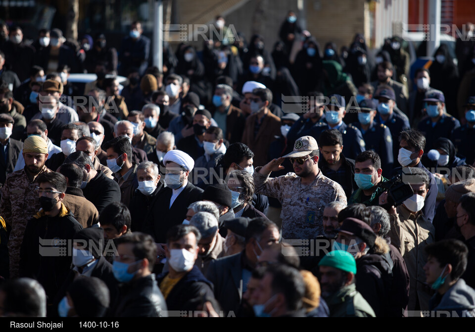 تشییع پیکرهای شهدای گمنام دوران دفاع مقدس در اصفهان