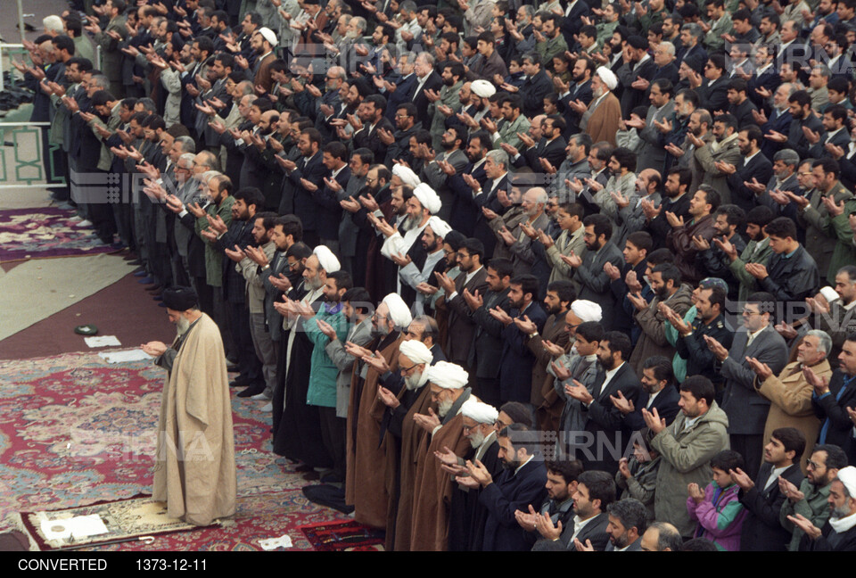 نماز عید فطر به امامت حضرت آیت الله سید علی خامنه ای رهبر معظم انقلاب