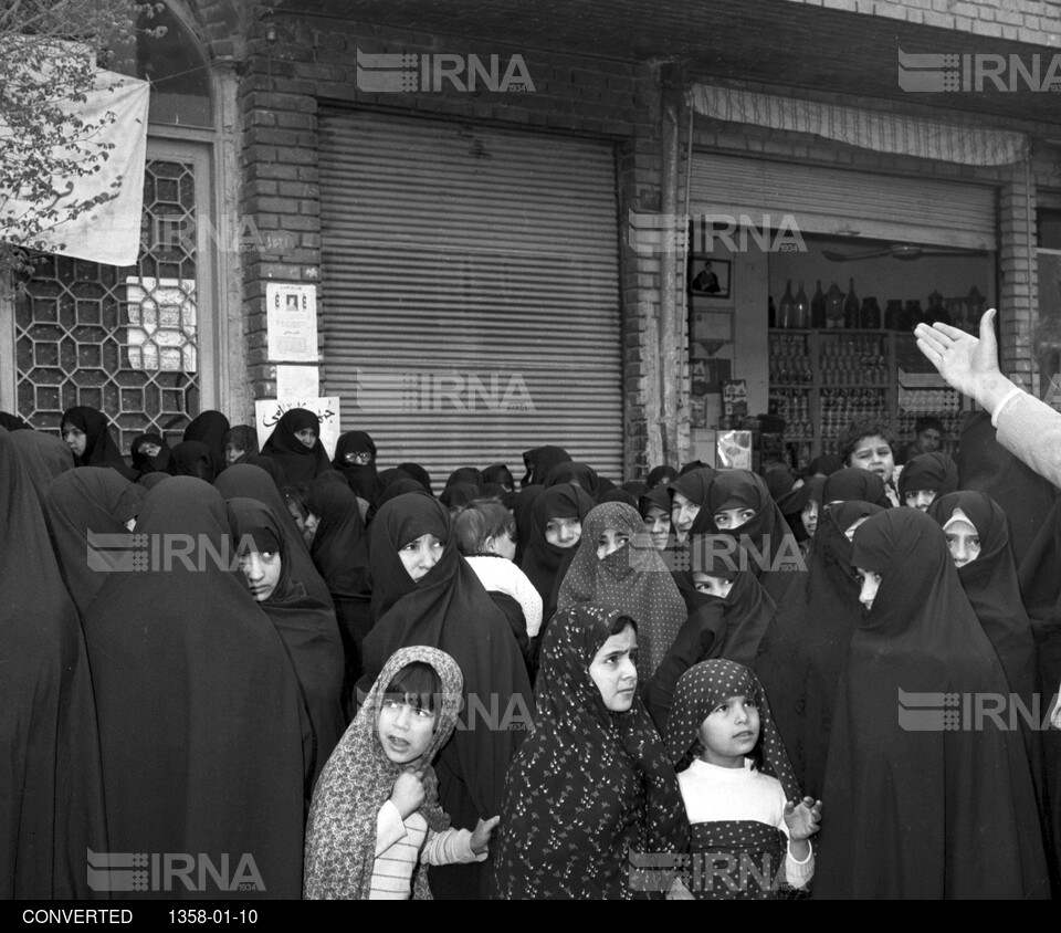 حضور امام خمینی در رفراندوم جمهوری اسلامی