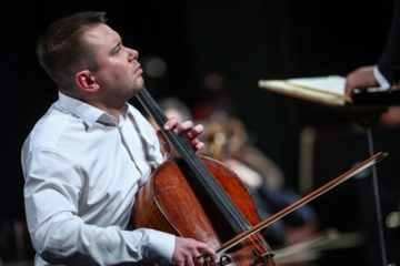 L'orchestre de chambre de Saint-Pétersbourg se produit à Téhéran 