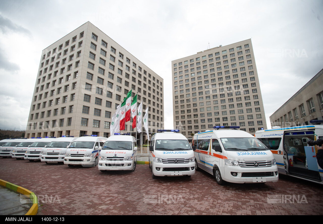 اهداء ۲۶ دستگاه آمبولانس به مناطق محروم