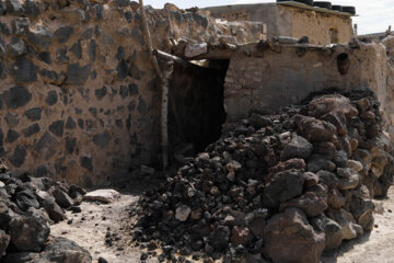 تولید سنگ پا در روستای «قزلجه‌کند»