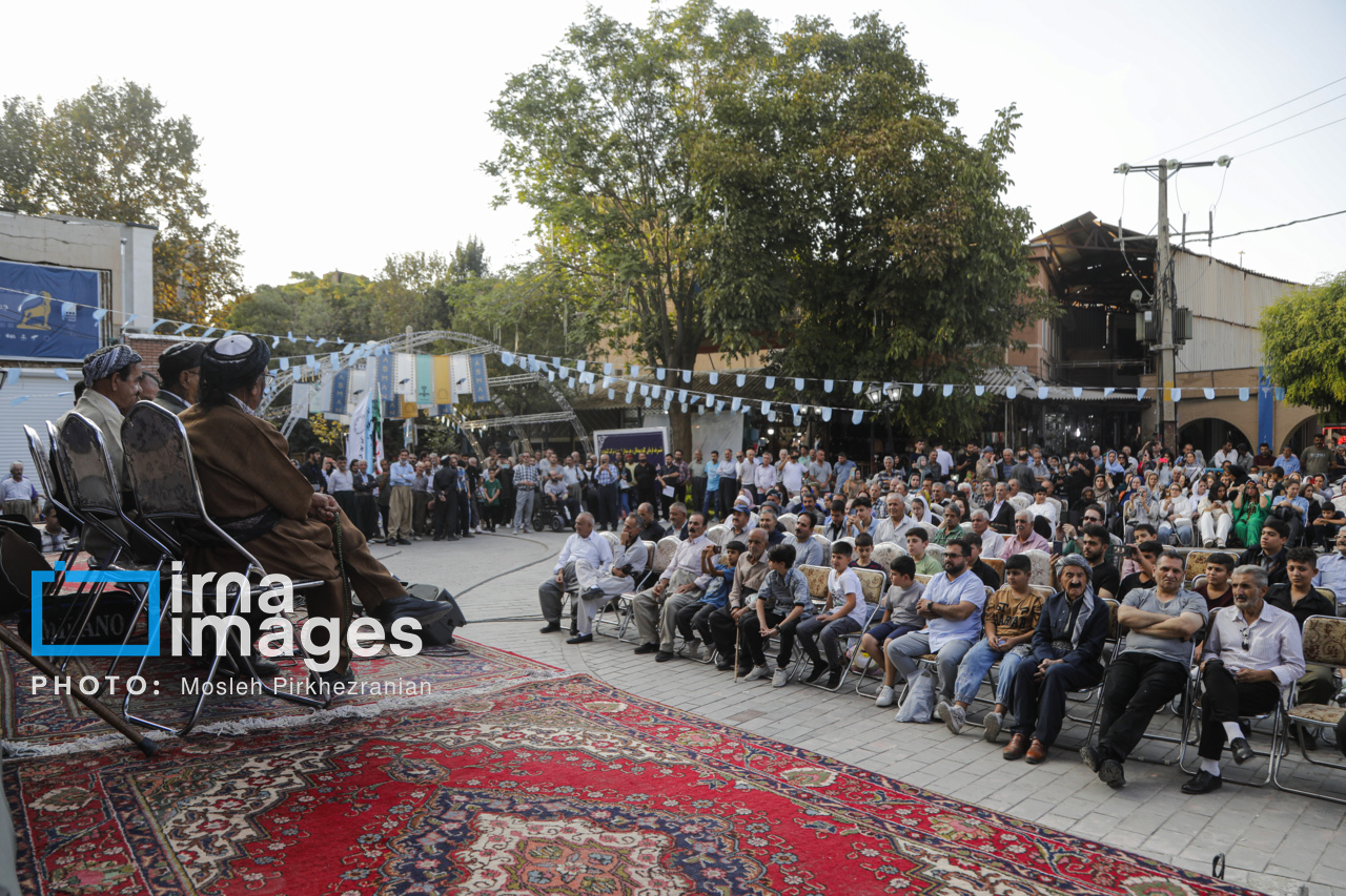 استقبال چشمگیر عاشق هنر در میادین شهر