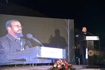 افتتاح ۴۲ طرح در شیراز با حضور معاون پارلمانی رییس جمهوری