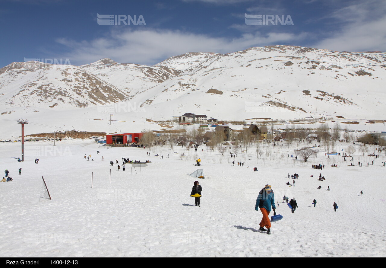 تفریحات زمستانی در پیست پولادکف فارس