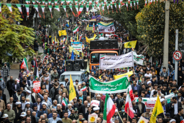 Las marchas del 13 de Aban en todo Irán