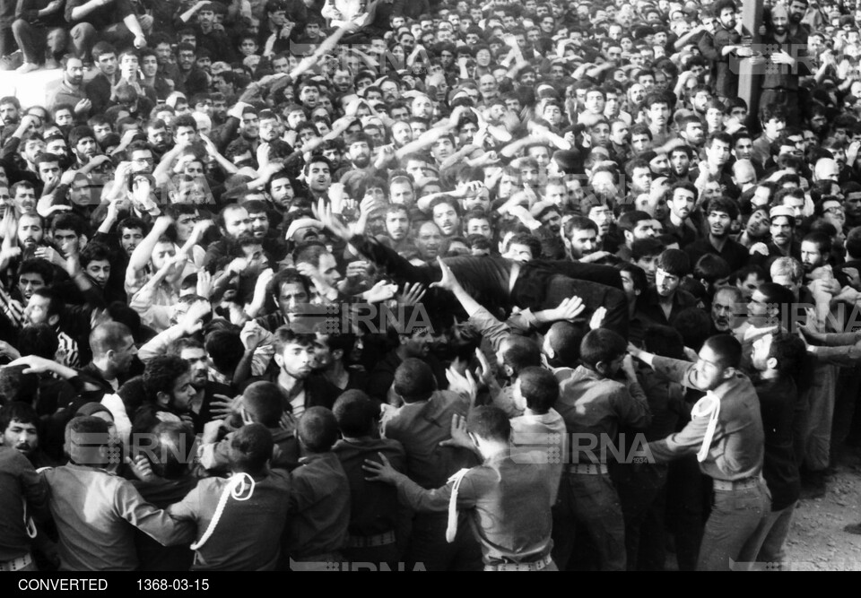 وداع مردم با بنیانگذار انقلاب حضرت امام خمینی(ره) در مصلای بزرگ تهران