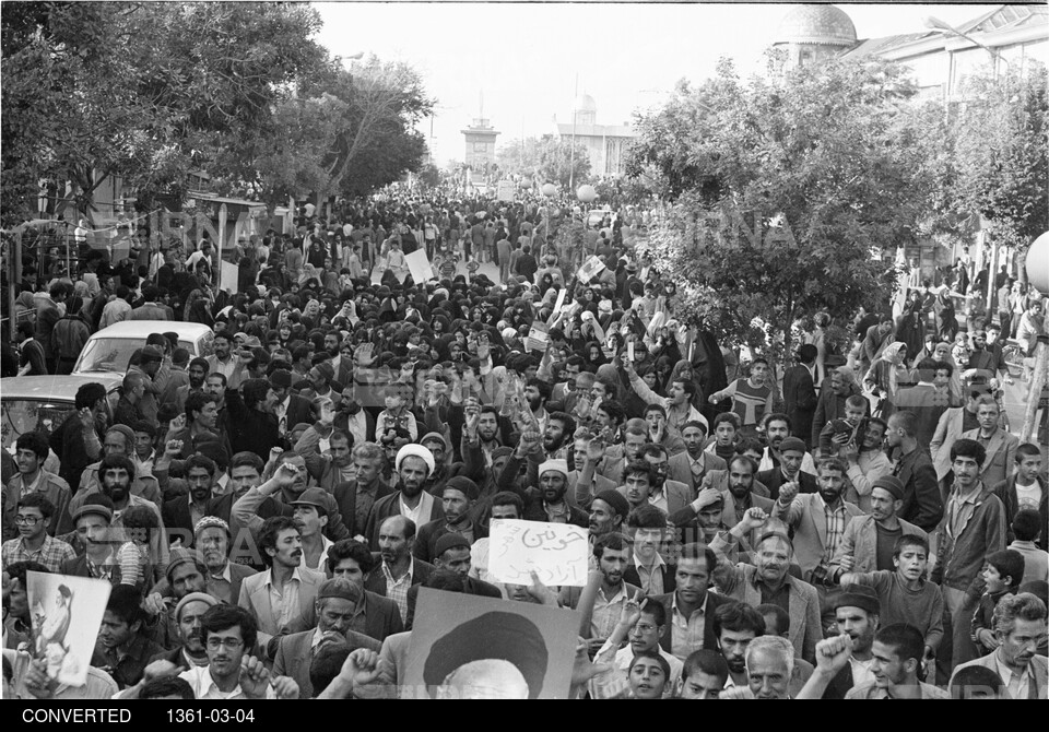 شادمانی مردم همدان به مناسبت فتح خرمشهر