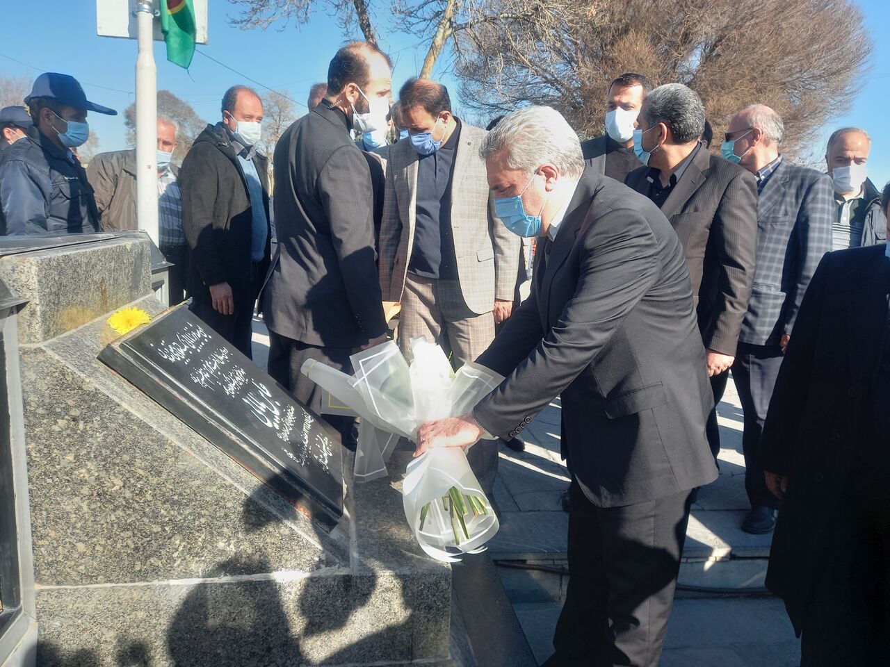 وزیر میراث فرهنگی به مقام شامخ شهیدان قزوین ادای احترام کرد