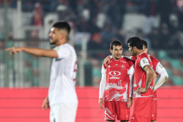 لیگ برتر فوتبال - پرسپولیس و نساجی