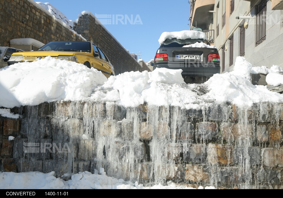 بارش برف و یخبندان در شهر سنندج