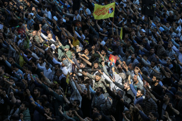 اقامه نماز جمعه تهران به امامت رهبر انقلاب