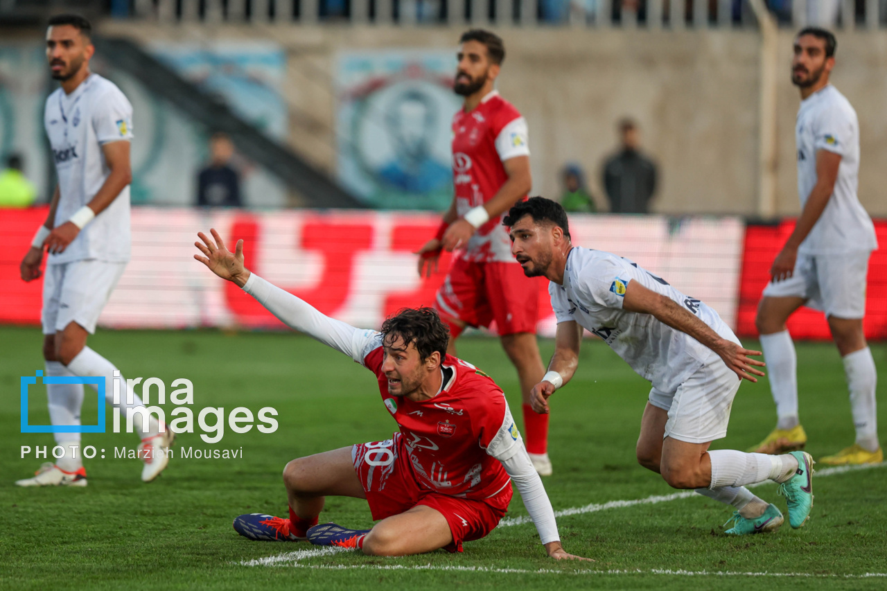 لیگ برتر فوتبال - ملوان و پرسپولیس