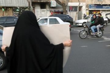 تجمع مقابل مجلس شورای اسلامی