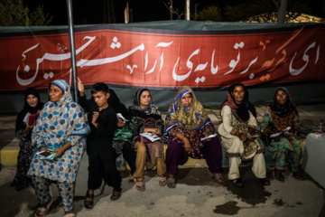 Foreign Pilgrims of Arbaeen at the Iran-Iraq Border