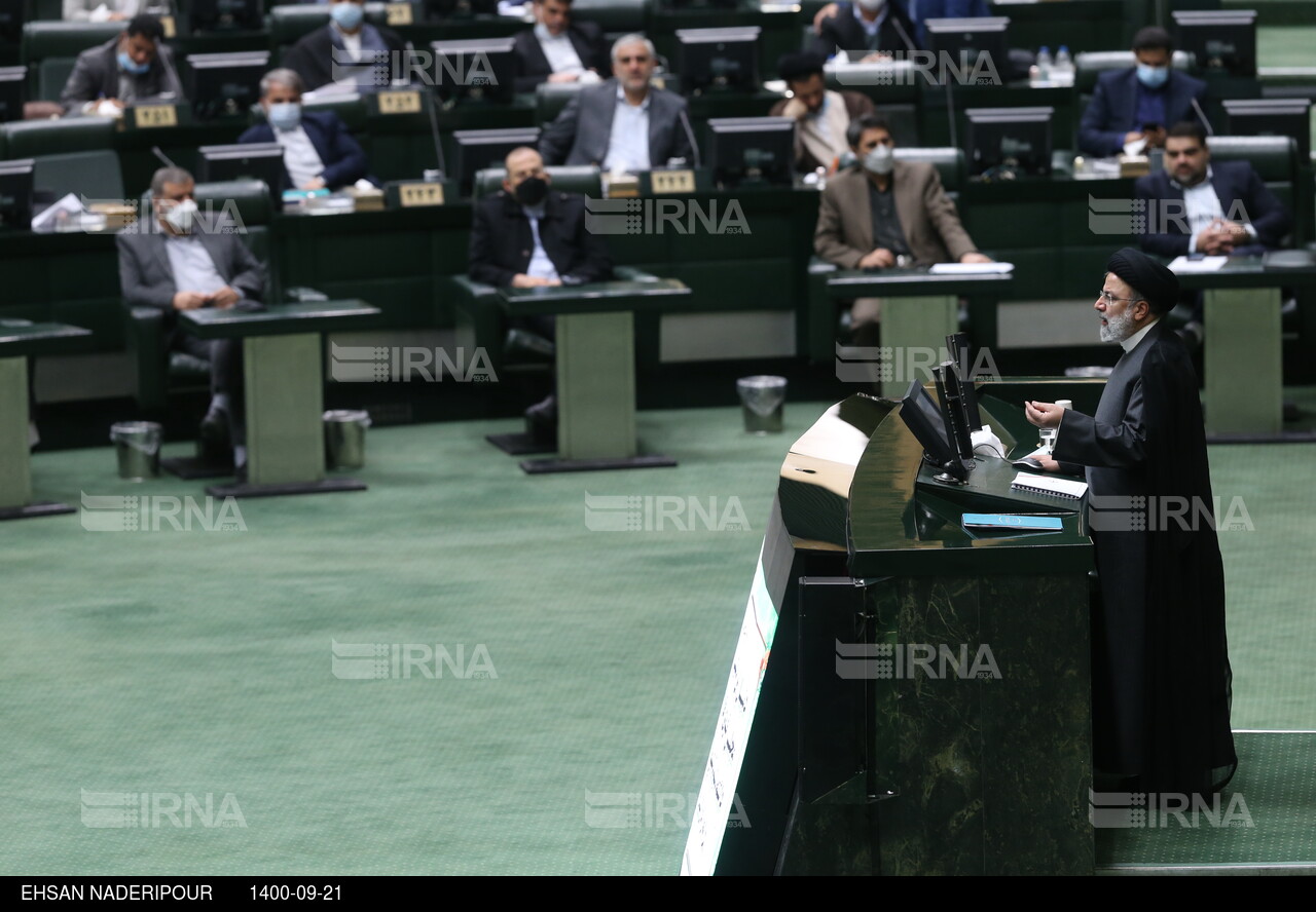 تقدیم لایحه بودجه ۱۴۰۱ به مجلس شورای اسلامی