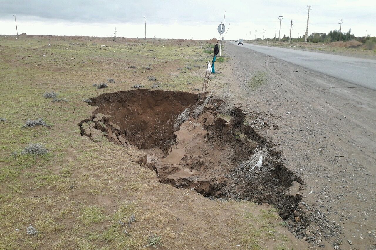 بارش باران در نقاط کویری آران‌وبیدگل