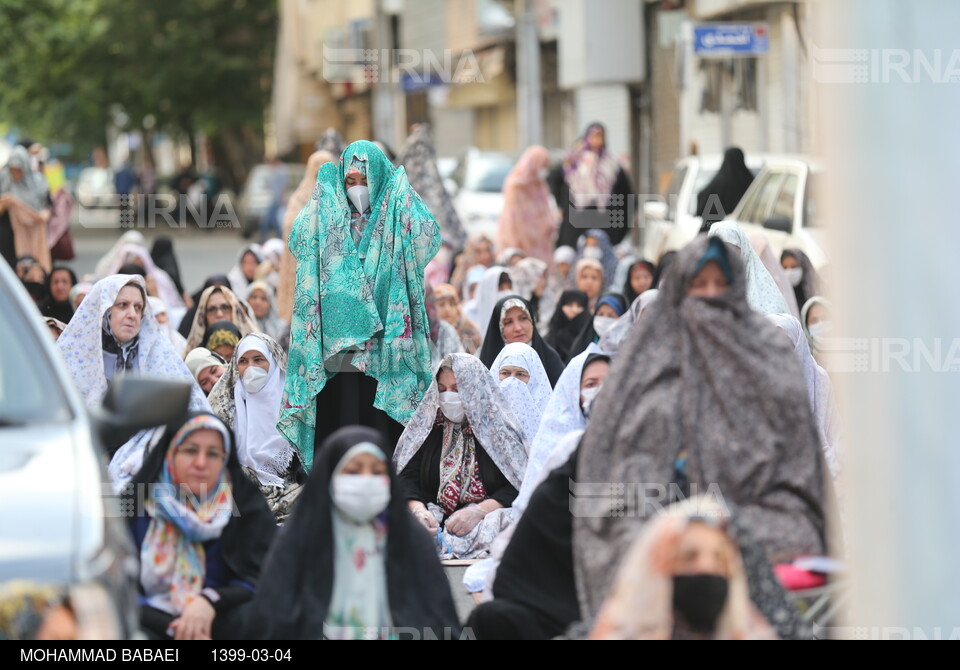 نماز عید فطر در محله امامزاده حسن (ع)