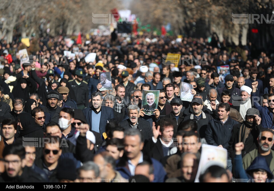 شرکت مردم همدان در مراسم بزرگداشت سردار سلیمانی