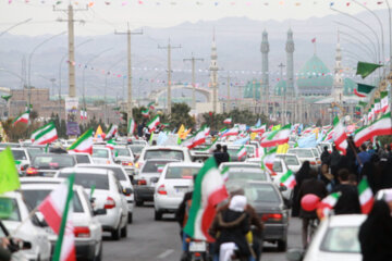 راهپیمایی خودرویی 22 بهمن در قم