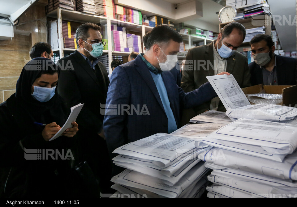 رونمایی از دستگاه پستی هوشمند تولید داخلی در نمایشگاه مجازی کتاب