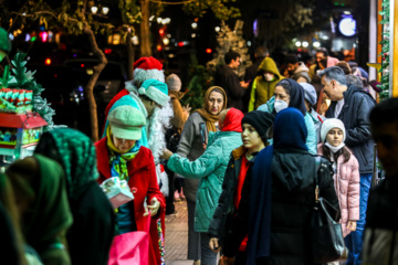 Ambiente navideño en Teherán