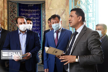 Tajikistan interior minster visits Tomb of Saadi