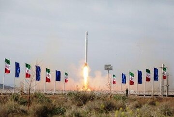 نخستین ماهواره نظامی ایران در مدار زمین قرار گرفت