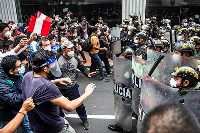 درگیری پلیس با مخالفان رئیس جمهوری جدید پرو؛ دو نفر کشته شدند