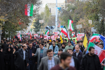 Las marchas del 13 de Aban en todo Irán