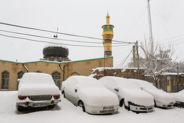 بارش برف زمستانی در روستای اسکندان اسکو