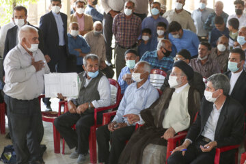 حضور رییس جمهور در گلزار شهدای روستای کرانه