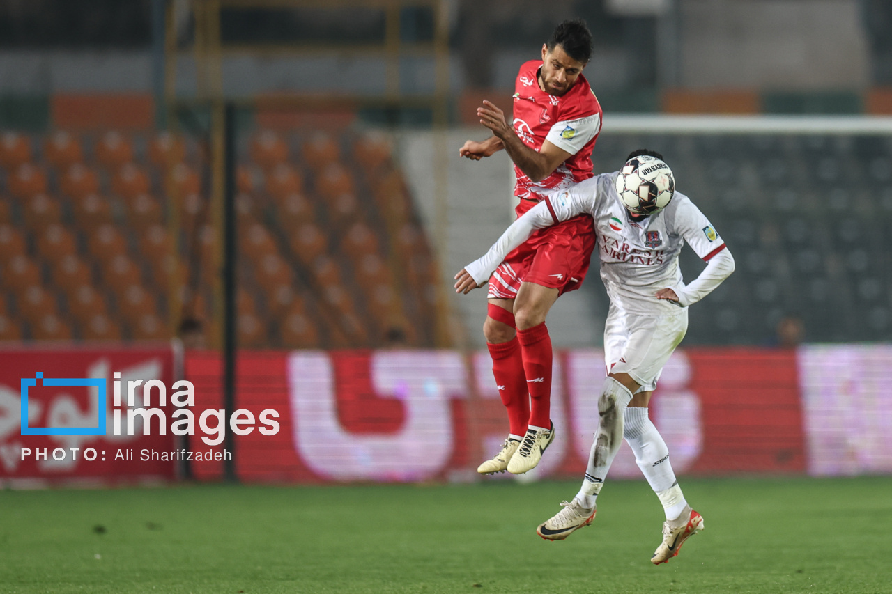 لیگ برتر فوتبال - پرسپولیس و نساجی